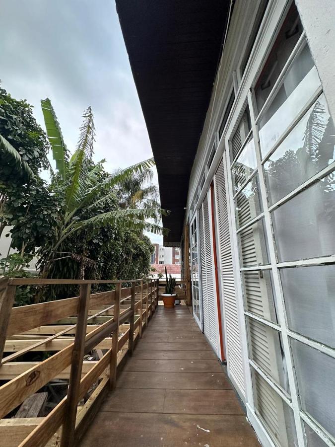Casa Andalucia Hostel Florianopolis Exterior photo